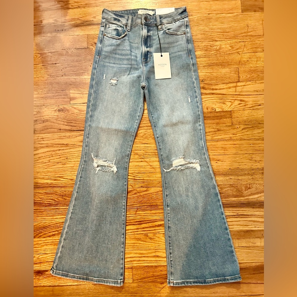 NWT Buckle Hidden Happi High Rise Flare Jeans - Picture 2 of 16